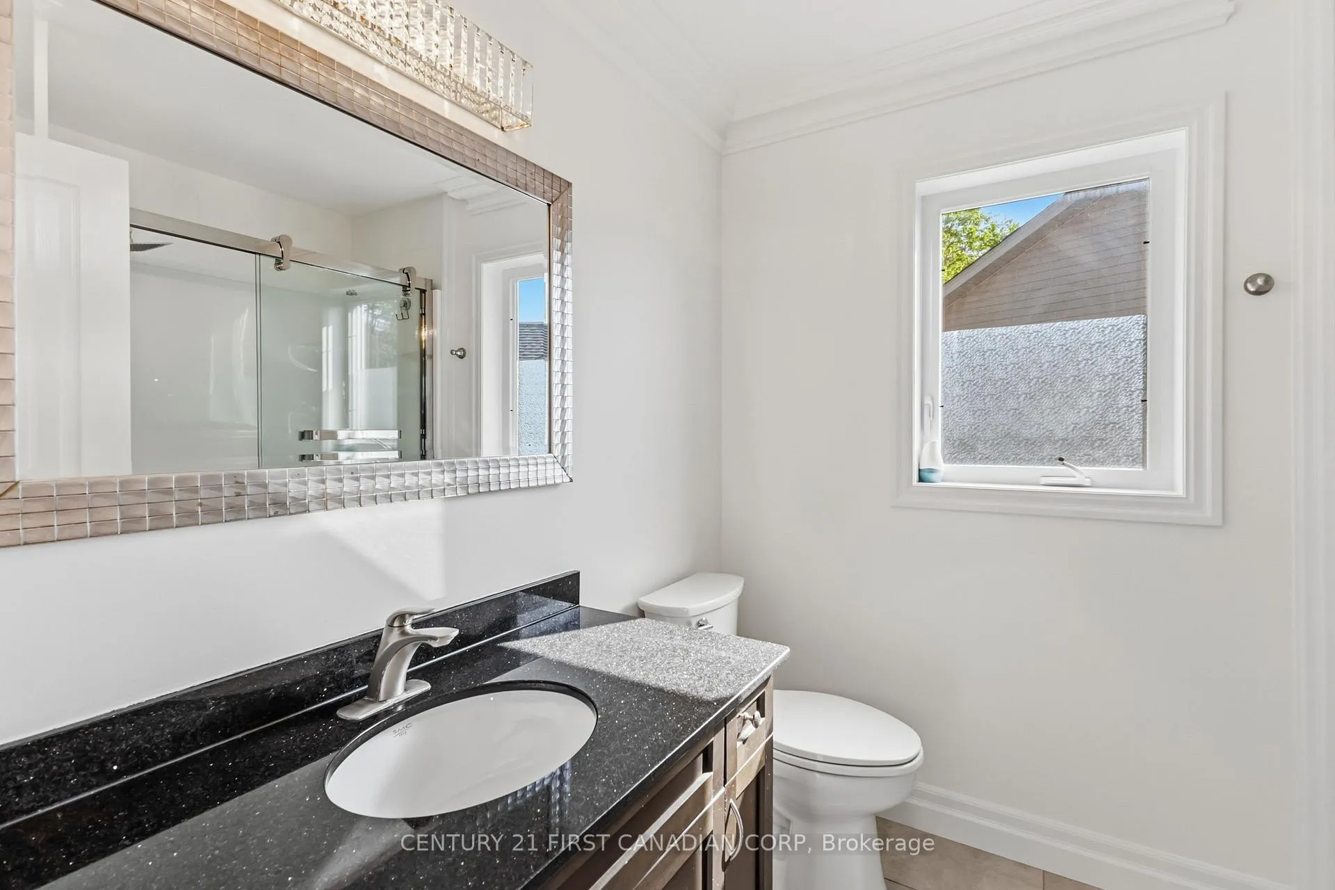 Photo 23 of 307 Portrush Place, London, North D — HOMEH