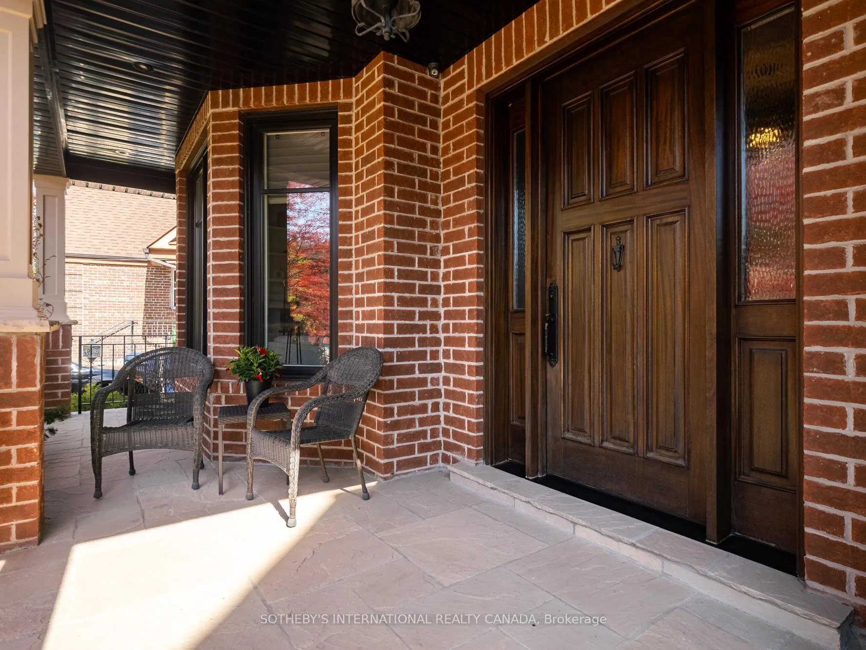 Photo 3 of 74 Four Oaks Gate, Toronto, East York — HOMEH