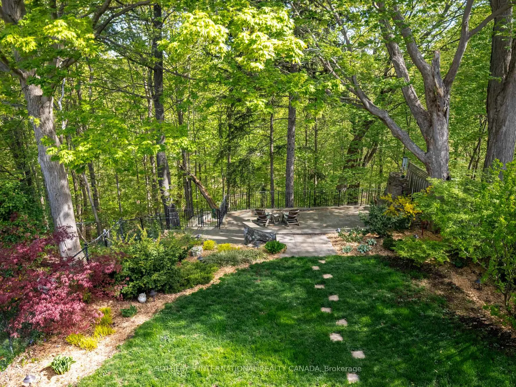 Photo 6 of 74 Four Oaks Gate, Toronto, East York — HOMEH