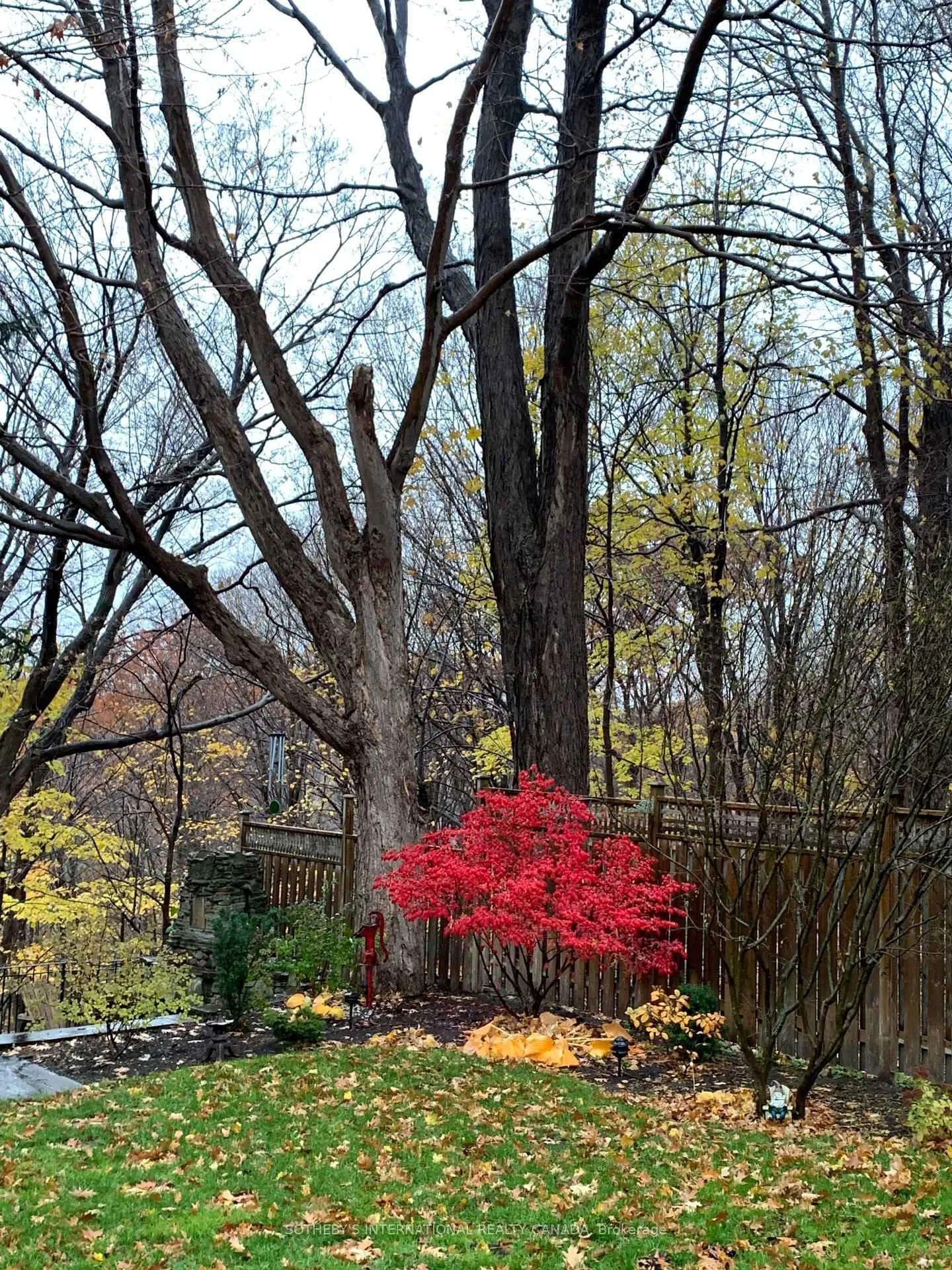Photo 63 of 74 Four Oaks Gate, Toronto, East York — HOMEH