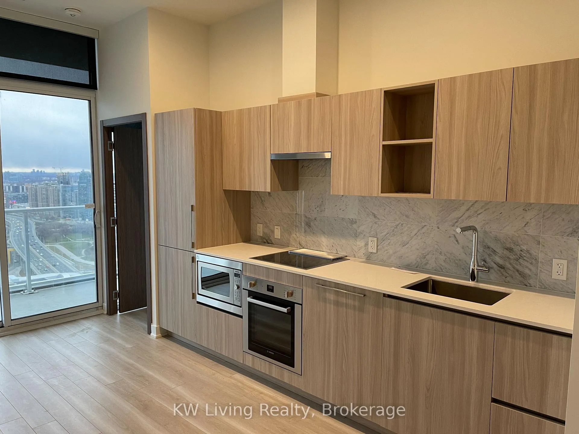 Photo 3 of Unit 4202, 19 Bathurst Street, Toronto, Waterfront Communities — HOMEH