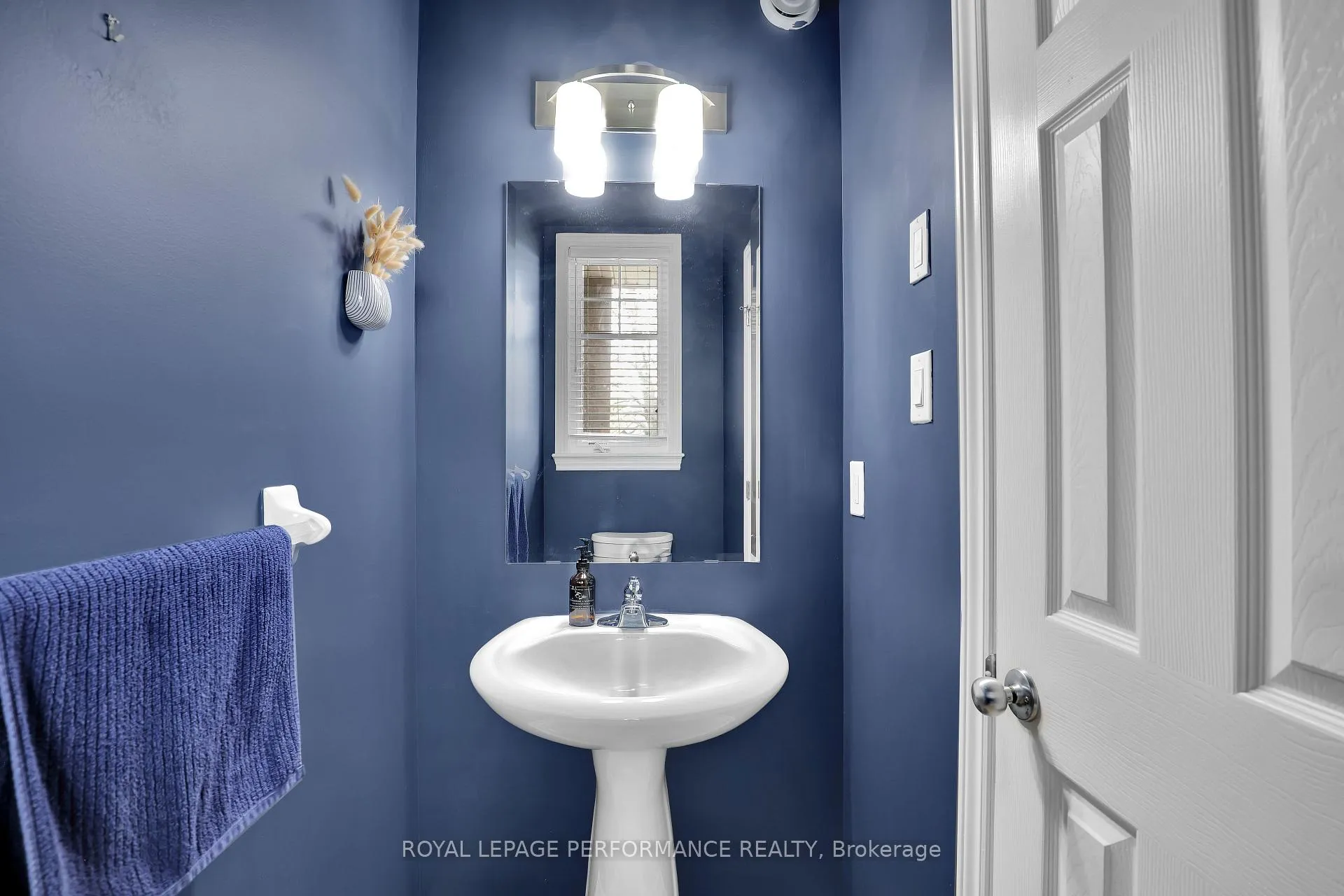 Photo 7 of 181 Bradwell Way, Ottawa, Blossom Park/Kemp Park/Findlay Creek — HOMEH
