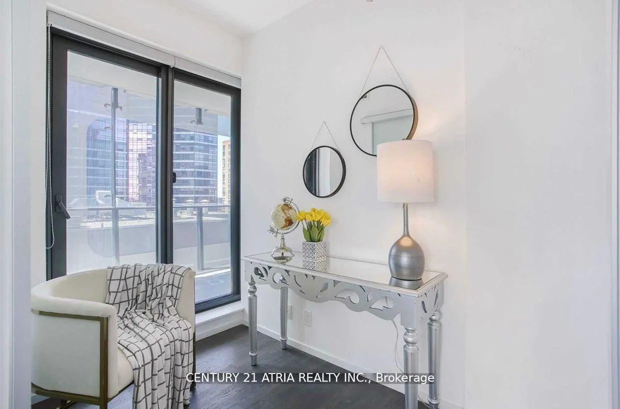 Photo 13 of Unit 1705, 5 St Joseph Street, Toronto, Bay Street Corridor — HOMEH