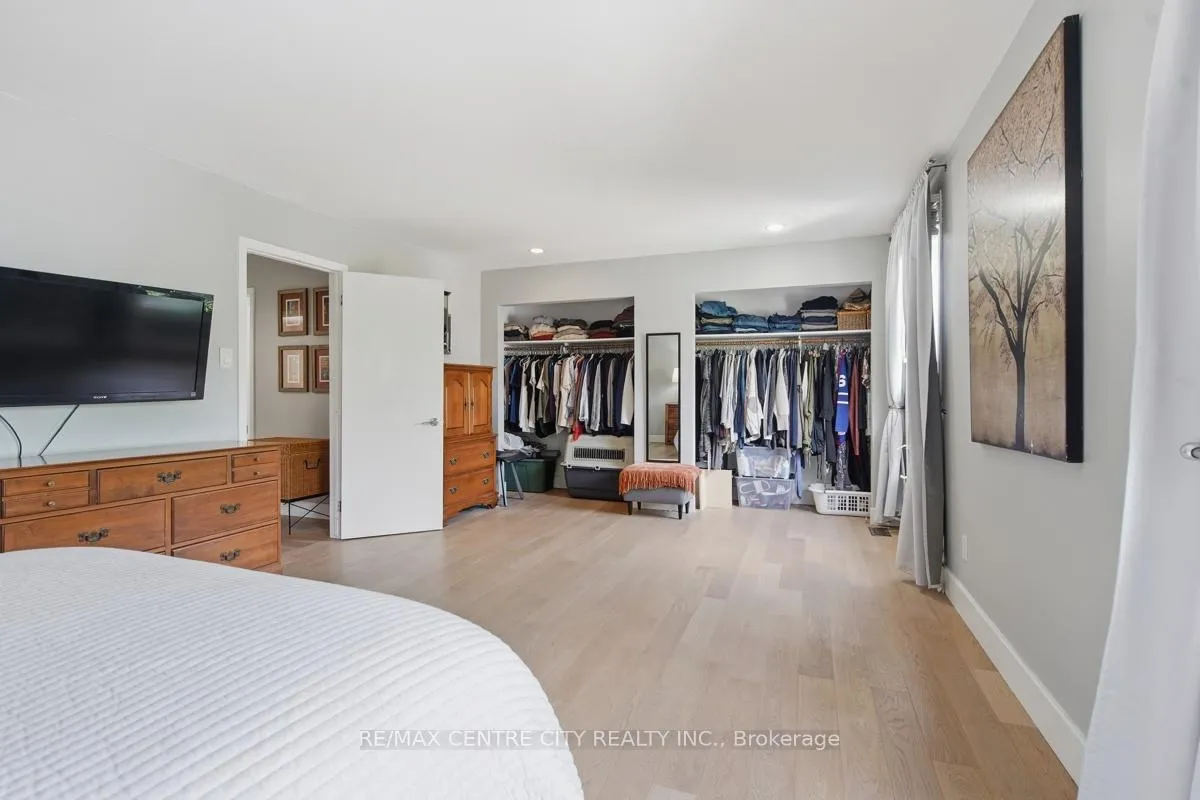 Photo 22 of 461 Everglade Crescent, London, North P — HOMEH