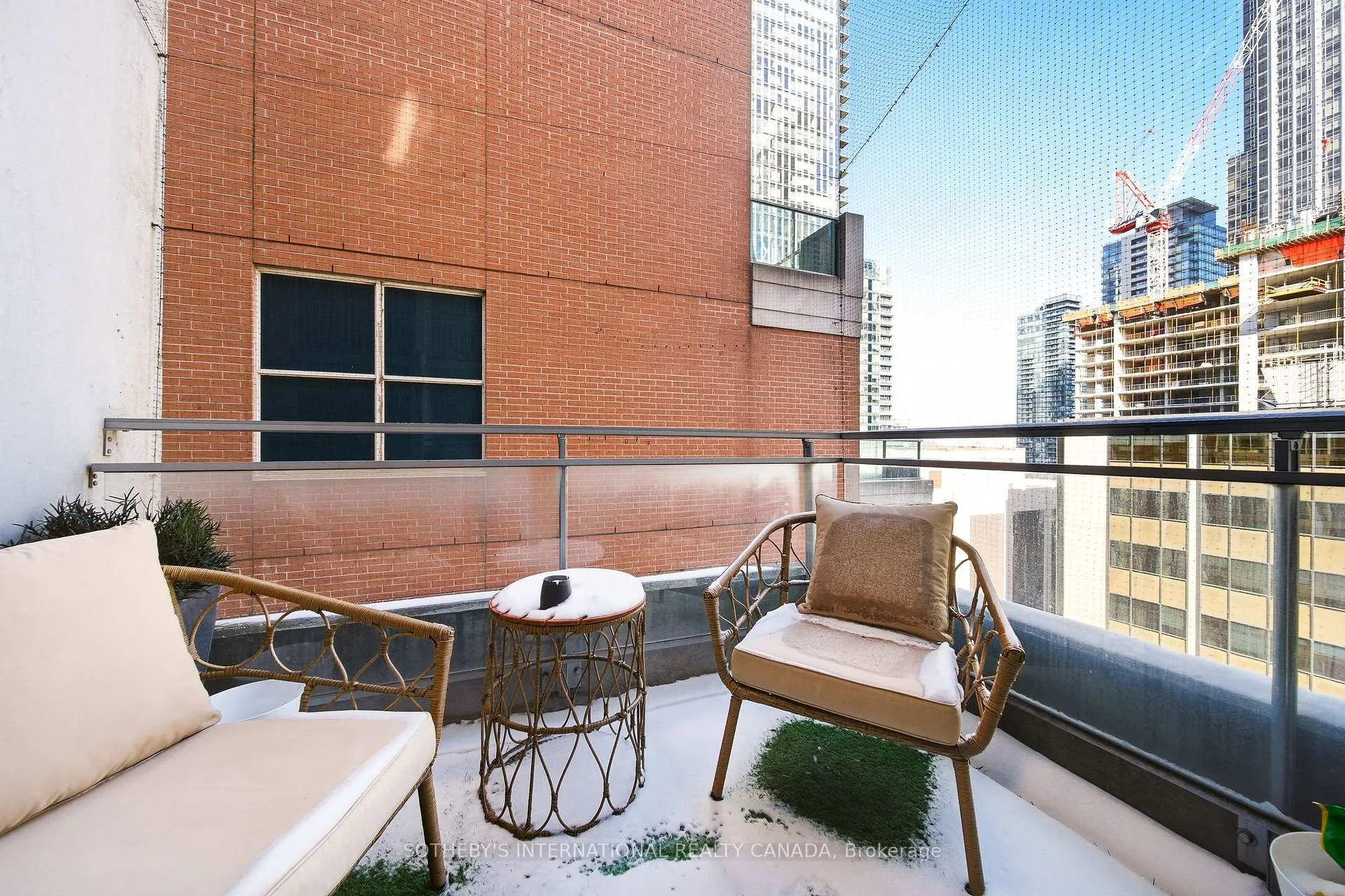 Photo 14 of Unit 1507, 80 Cumberland Street, Toronto, The Annex — HOMEH