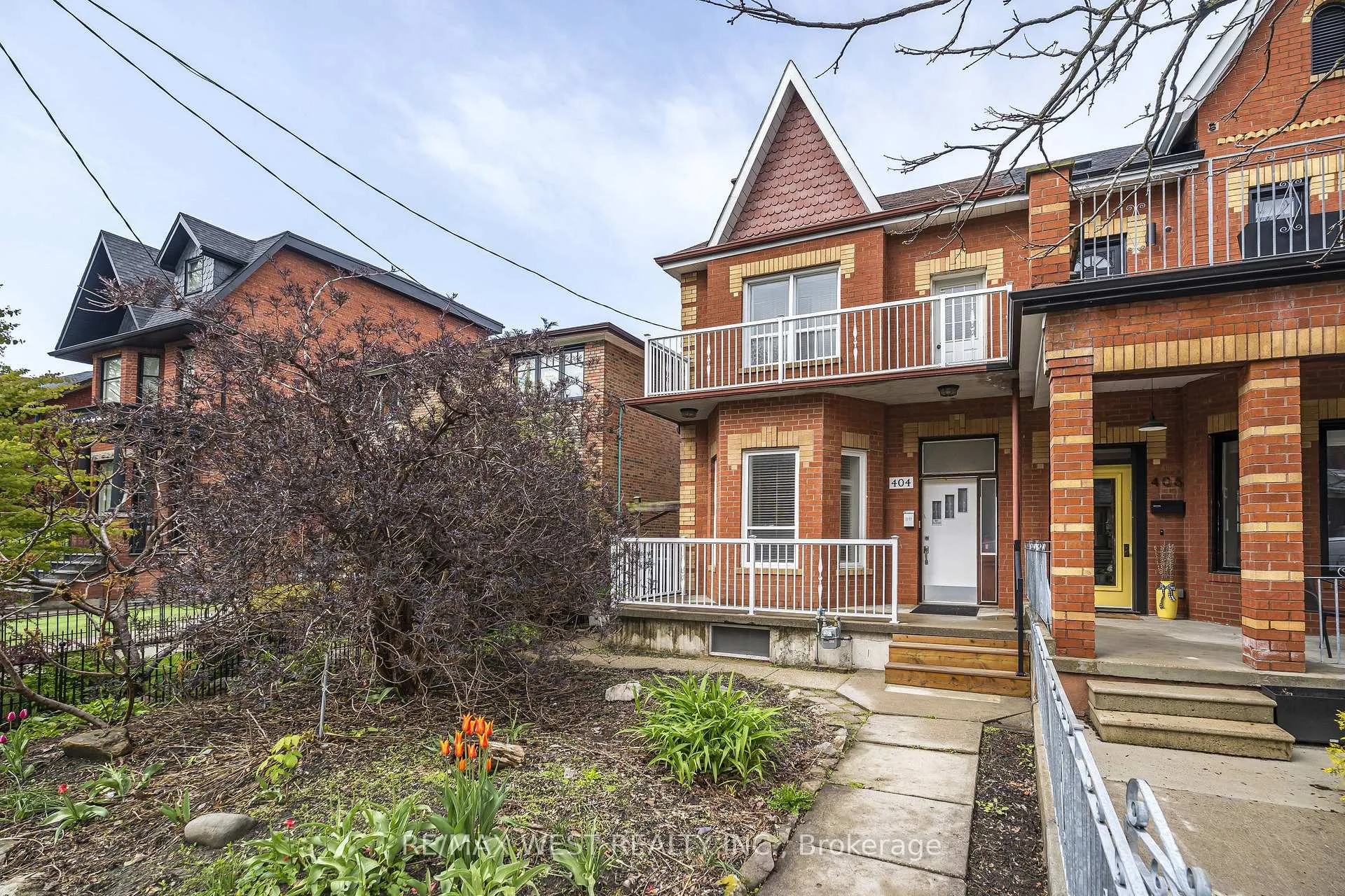Photo 2 of 404 Manning Avenue, Toronto, Palmerston-Little Italy — HOMEH