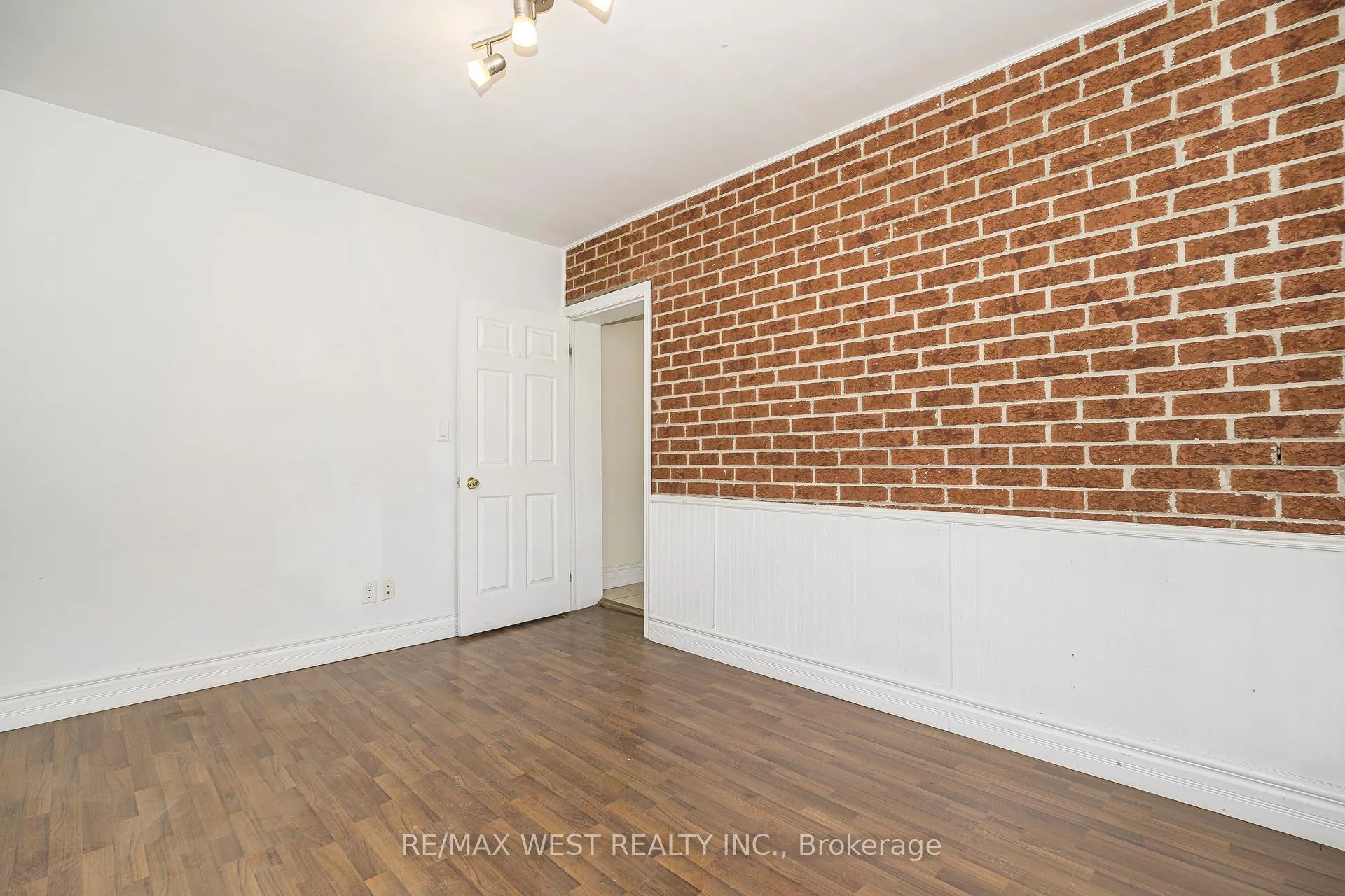 Photo 19 of 404 Manning Avenue, Toronto, Palmerston-Little Italy — HOMEH