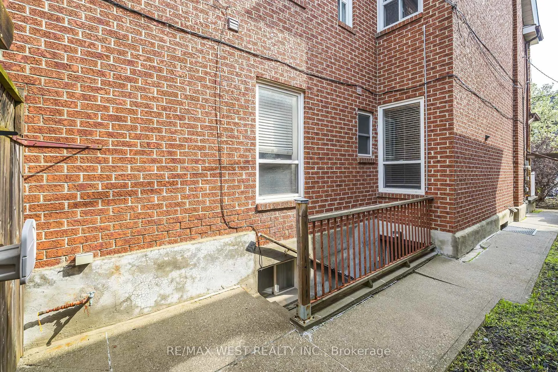 Photo 28 of 404 Manning Avenue, Toronto, Palmerston-Little Italy — HOMEH