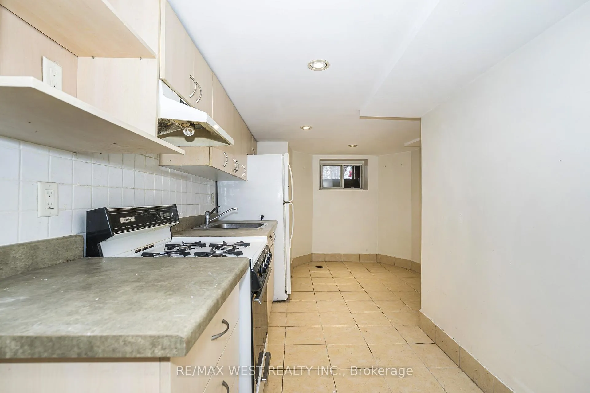 Photo 32 of 404 Manning Avenue, Toronto, Palmerston-Little Italy — HOMEH