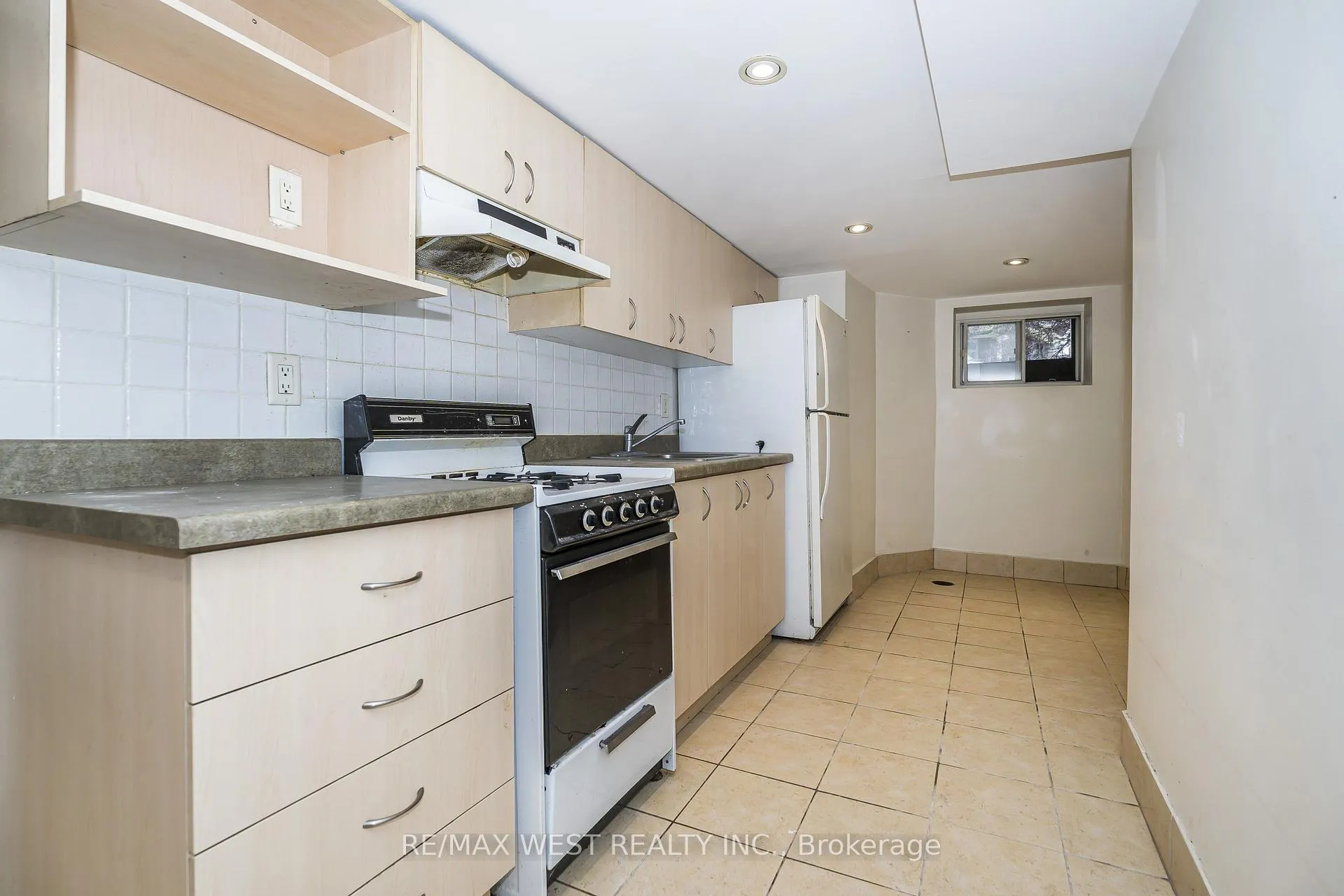 Photo 33 of 404 Manning Avenue, Toronto, Palmerston-Little Italy — HOMEH