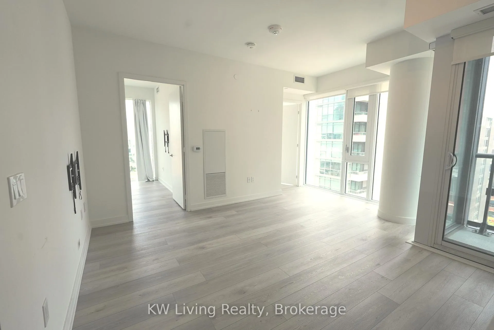 Photo 2 of Unit 1213, 158 Front Street E, Toronto, Moss Park — HOMEH