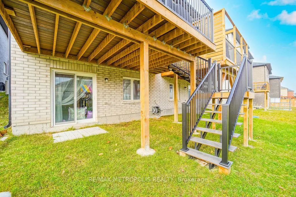 Photo 39 of 22 Haskins Crescent, Georgina, Keswick South — HOMEH