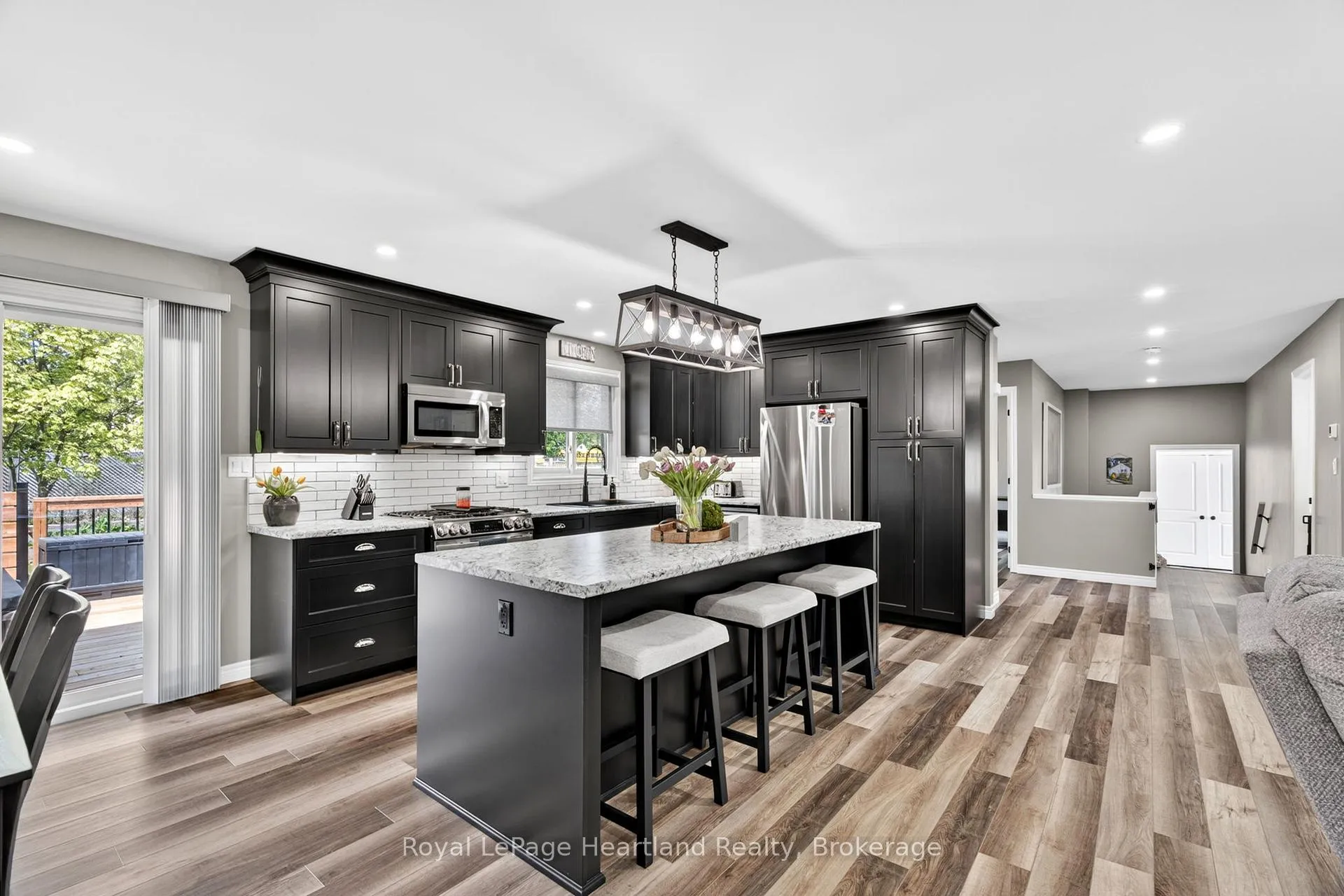 Photo 9 of 167 Quebec Street, West Perth, Mitchell — HOMEH