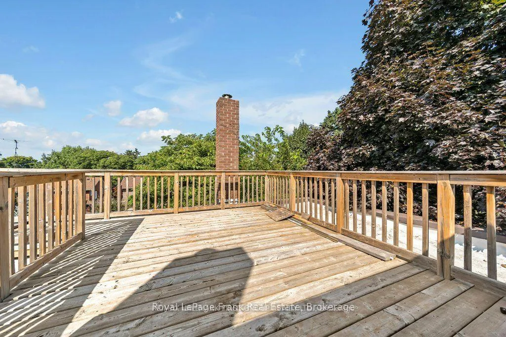 Photo 16 of Unit 3rd Flr, 622 Simcoe Street N, Oshawa, O'Neill — HOMEH