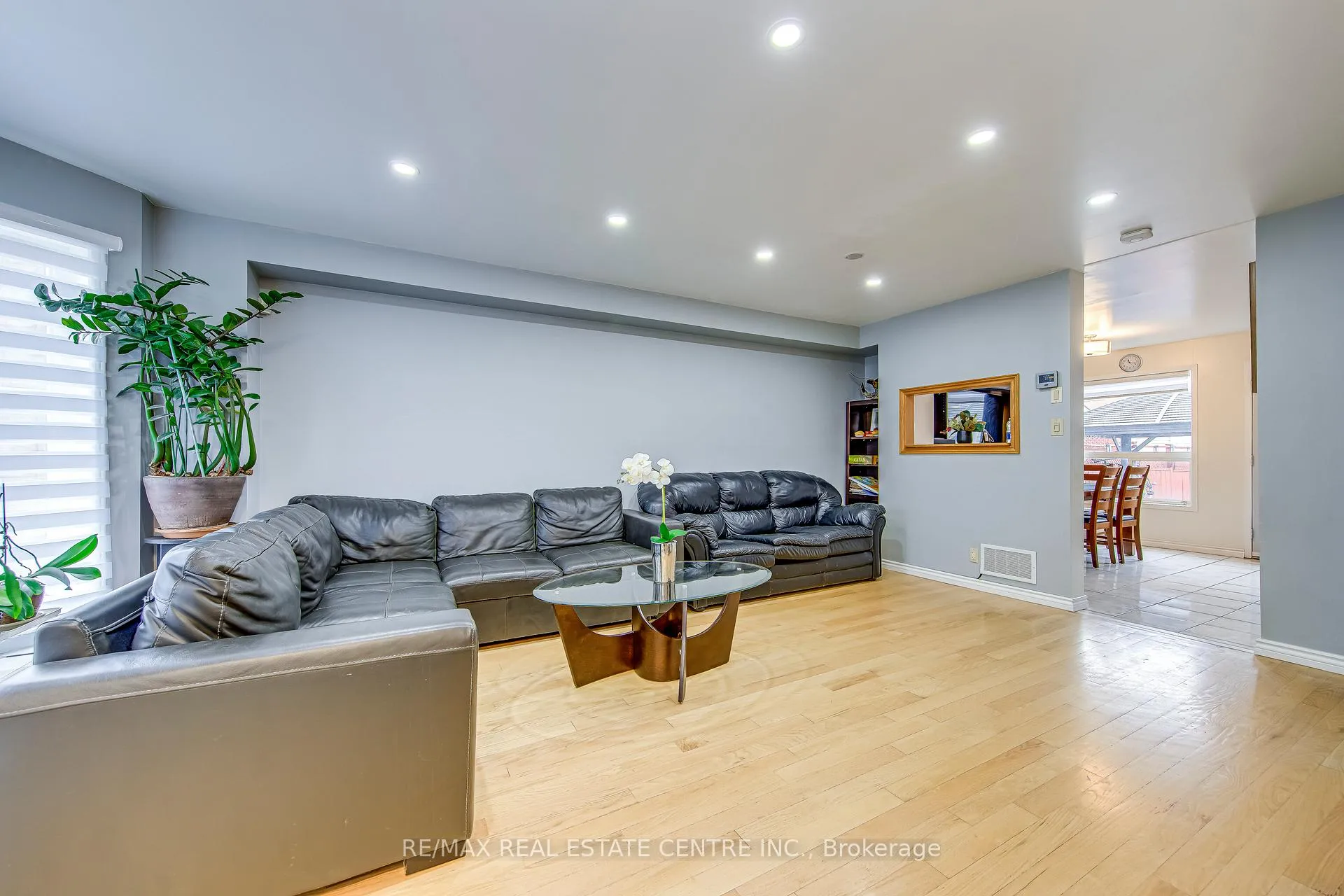 Photo 3 of 2080 St Clair Avenue W, Toronto, Junction Area — HOMEH