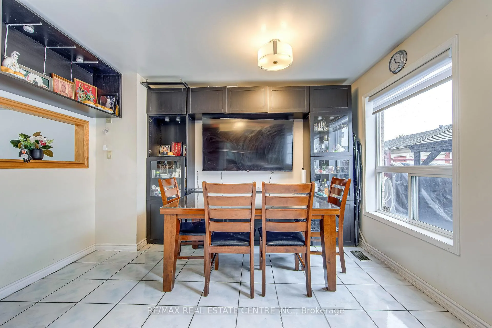 Photo 6 of 2080 St Clair Avenue W, Toronto, Junction Area — HOMEH