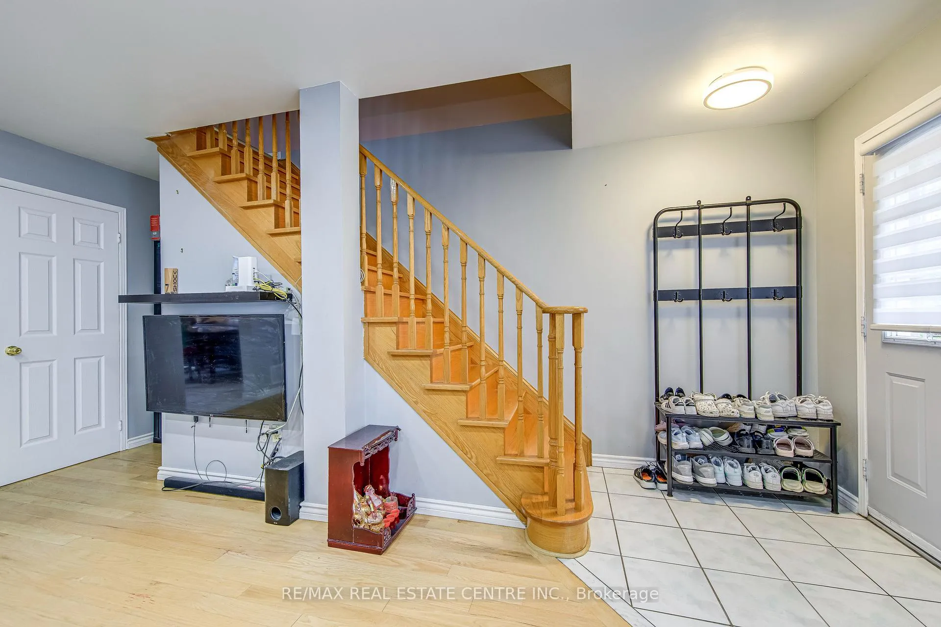 Photo 9 of 2080 St Clair Avenue W, Toronto, Junction Area — HOMEH