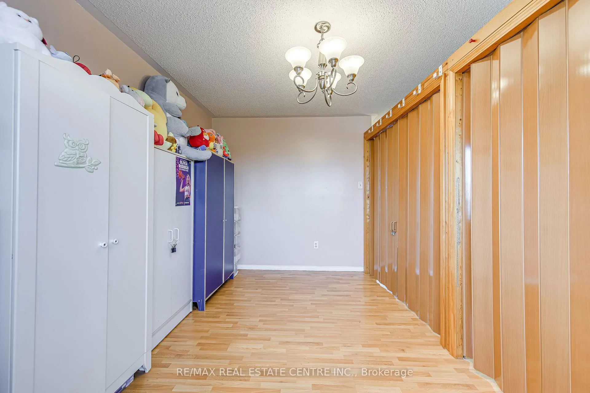 Photo 13 of 2080 St Clair Avenue W, Toronto, Junction Area — HOMEH