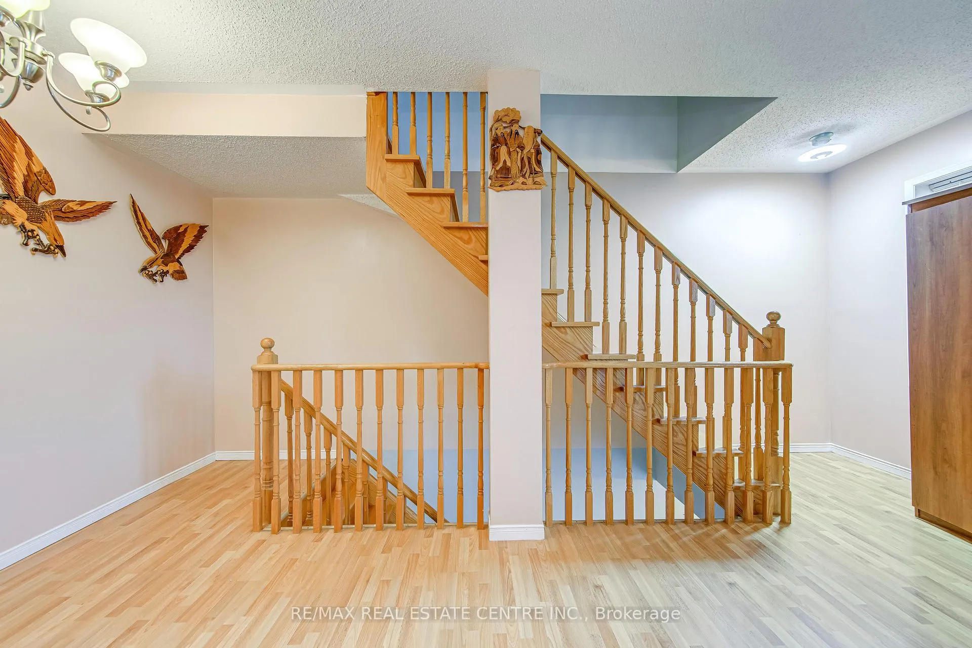 Photo 17 of 2080 St Clair Avenue W, Toronto, Junction Area — HOMEH