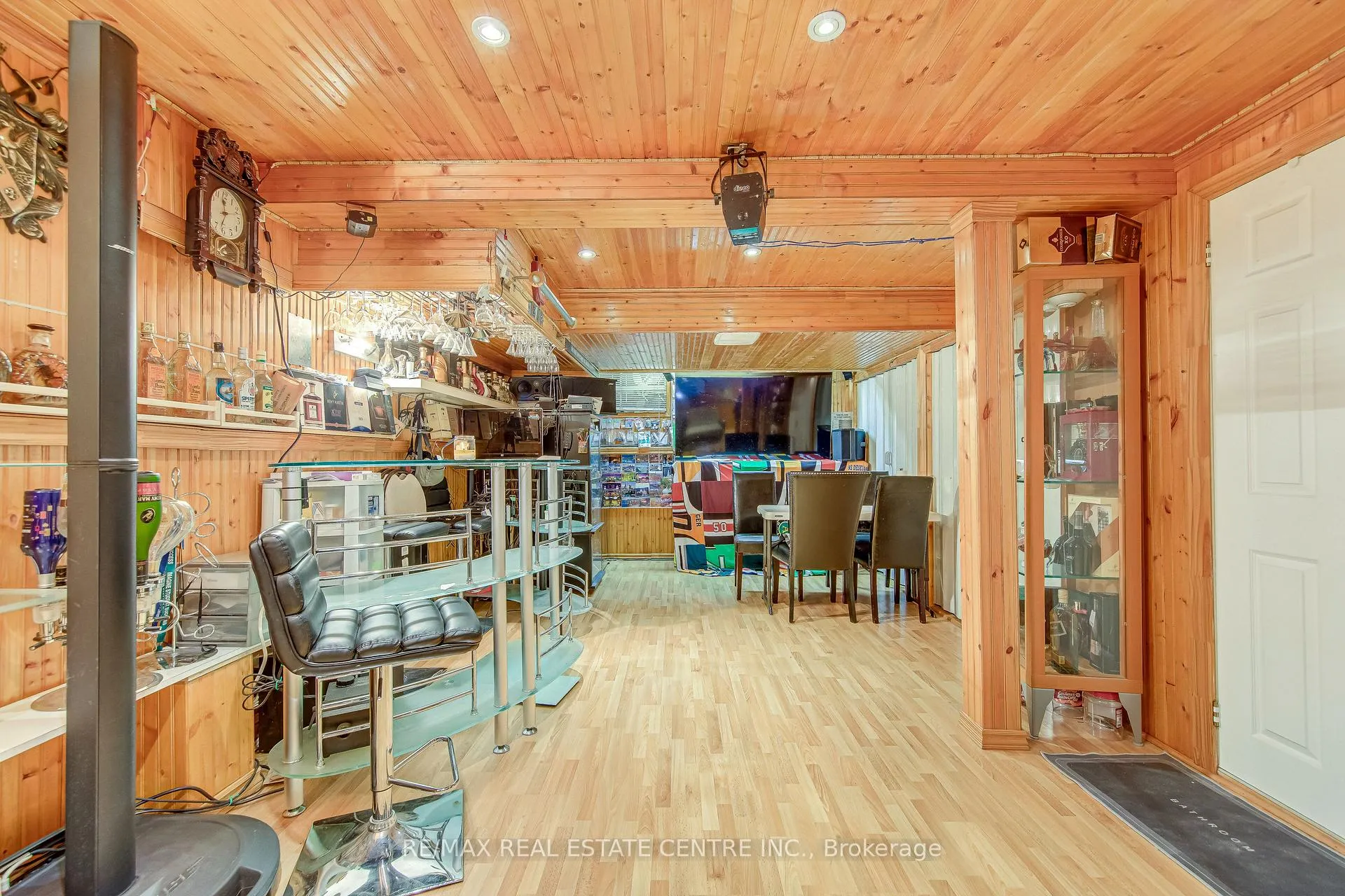 Photo 25 of 2080 St Clair Avenue W, Toronto, Junction Area — HOMEH