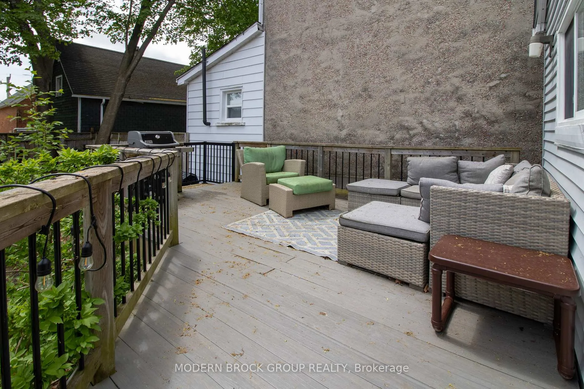 Photo 2 of 129 James Street E, Brockville — HOMEH
