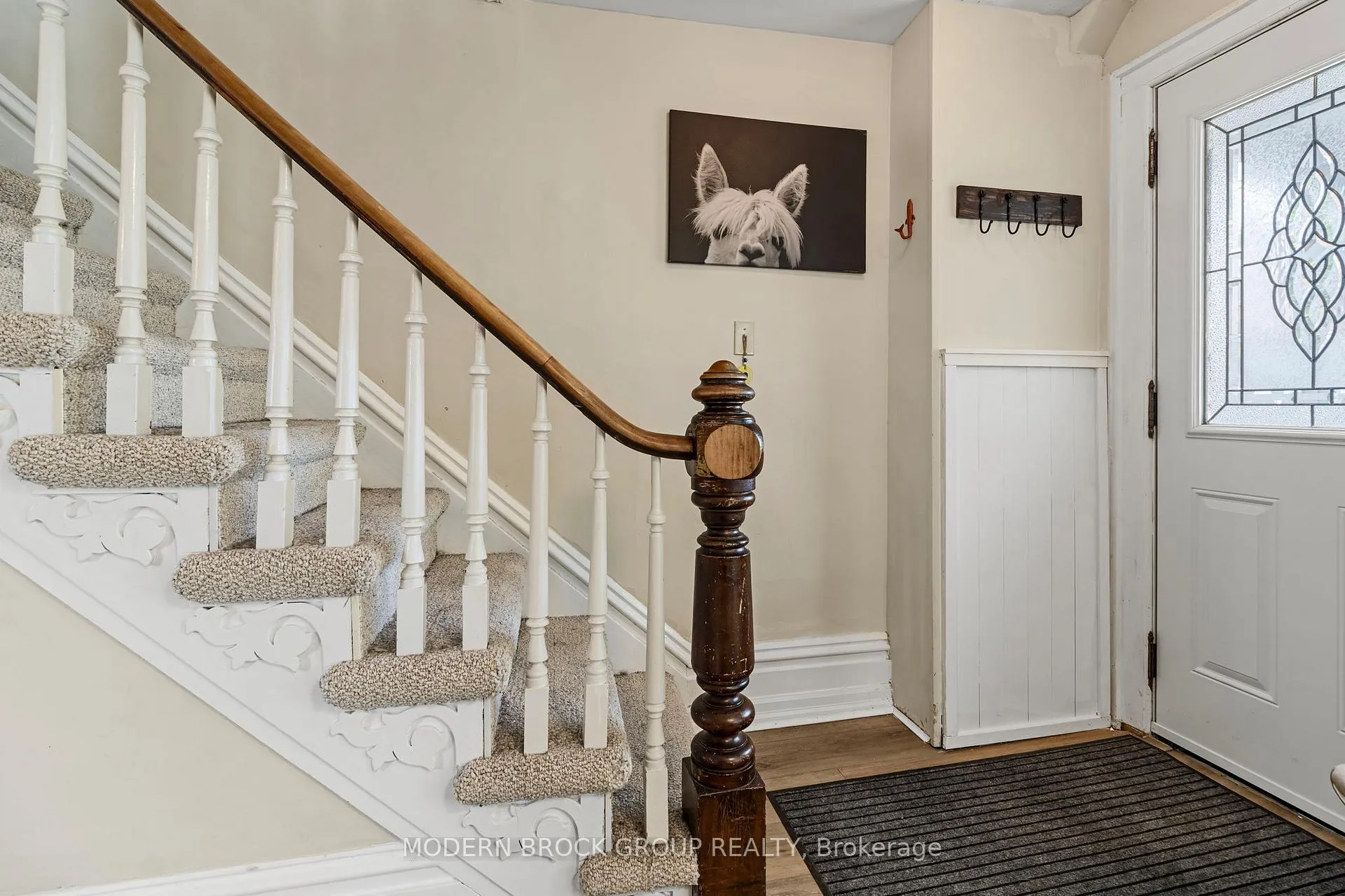 Photo 6 of 129 James Street E, Brockville — HOMEH