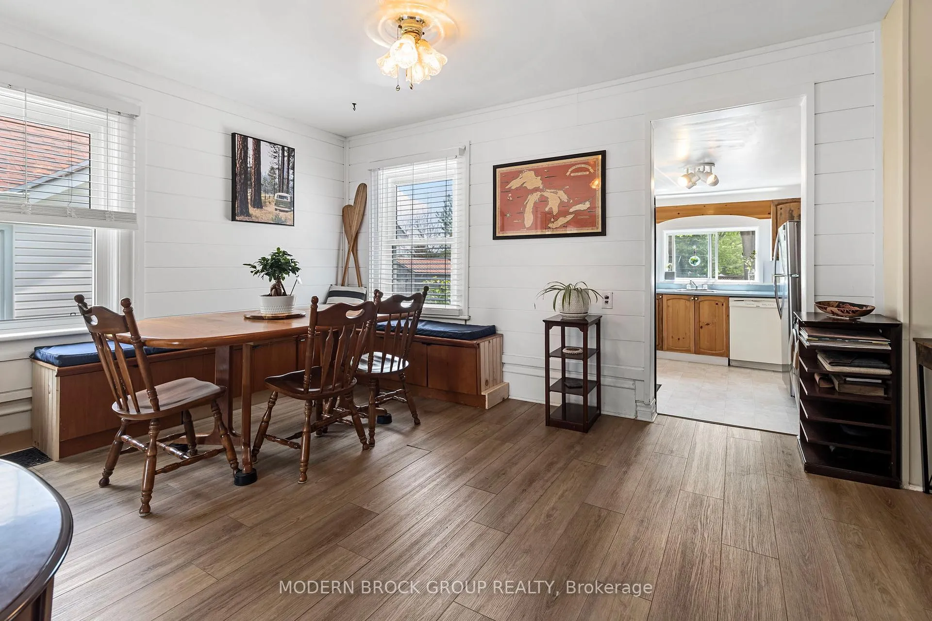 Photo 15 of 129 James Street E, Brockville — HOMEH