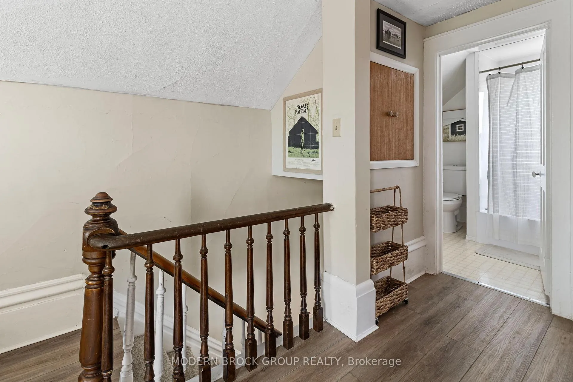 Photo 25 of 129 James Street E, Brockville — HOMEH