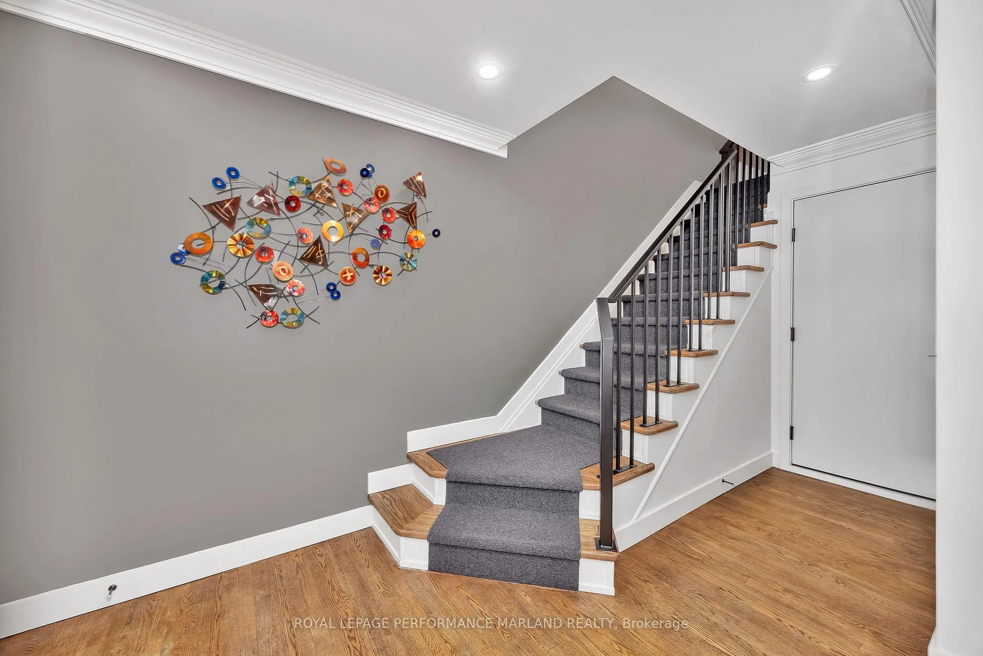 Photo 5 of 71 Echo Drive, Ottawa, Ottawa East — HOMEH