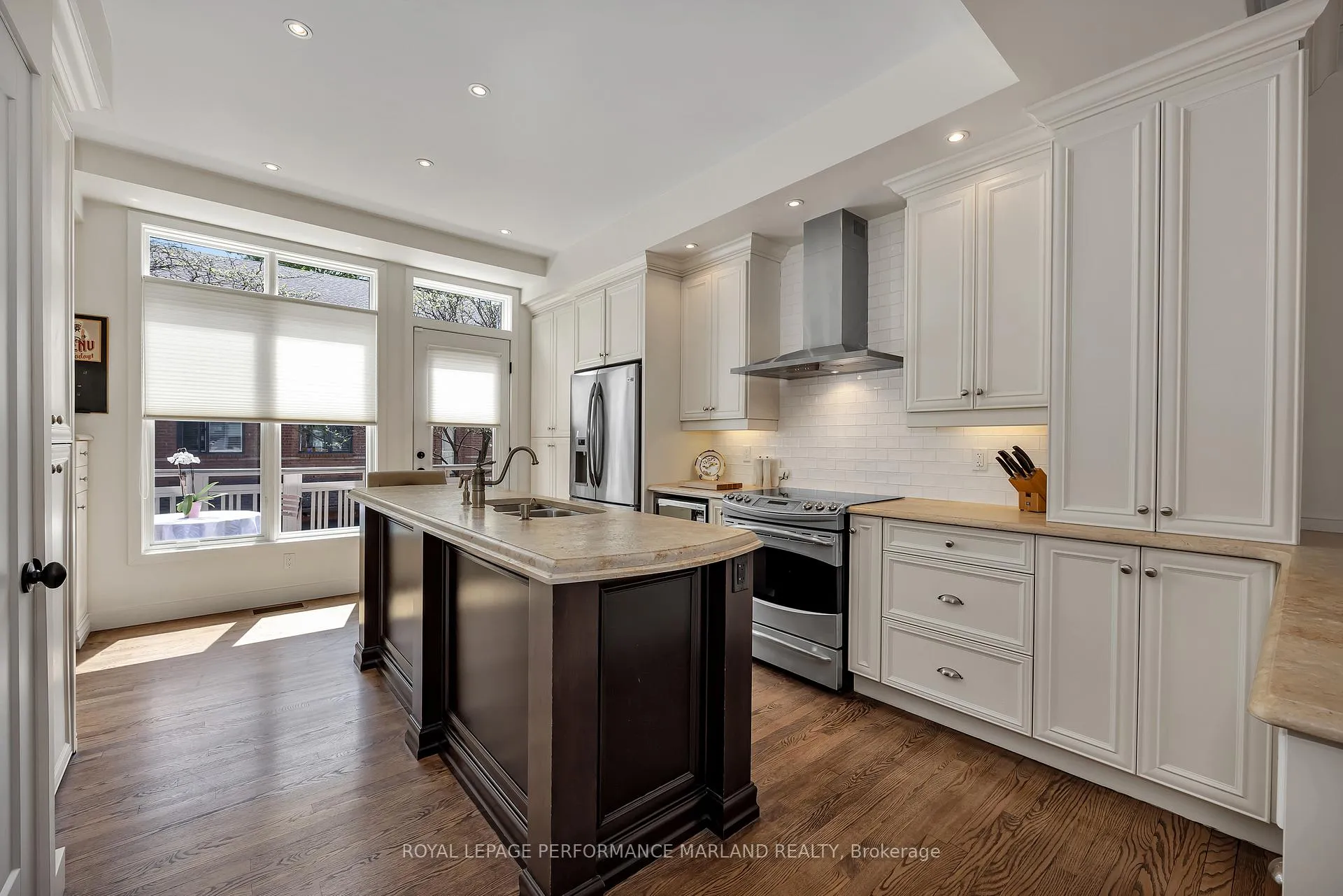 Photo 6 of 71 Echo Drive, Ottawa, Ottawa East — HOMEH