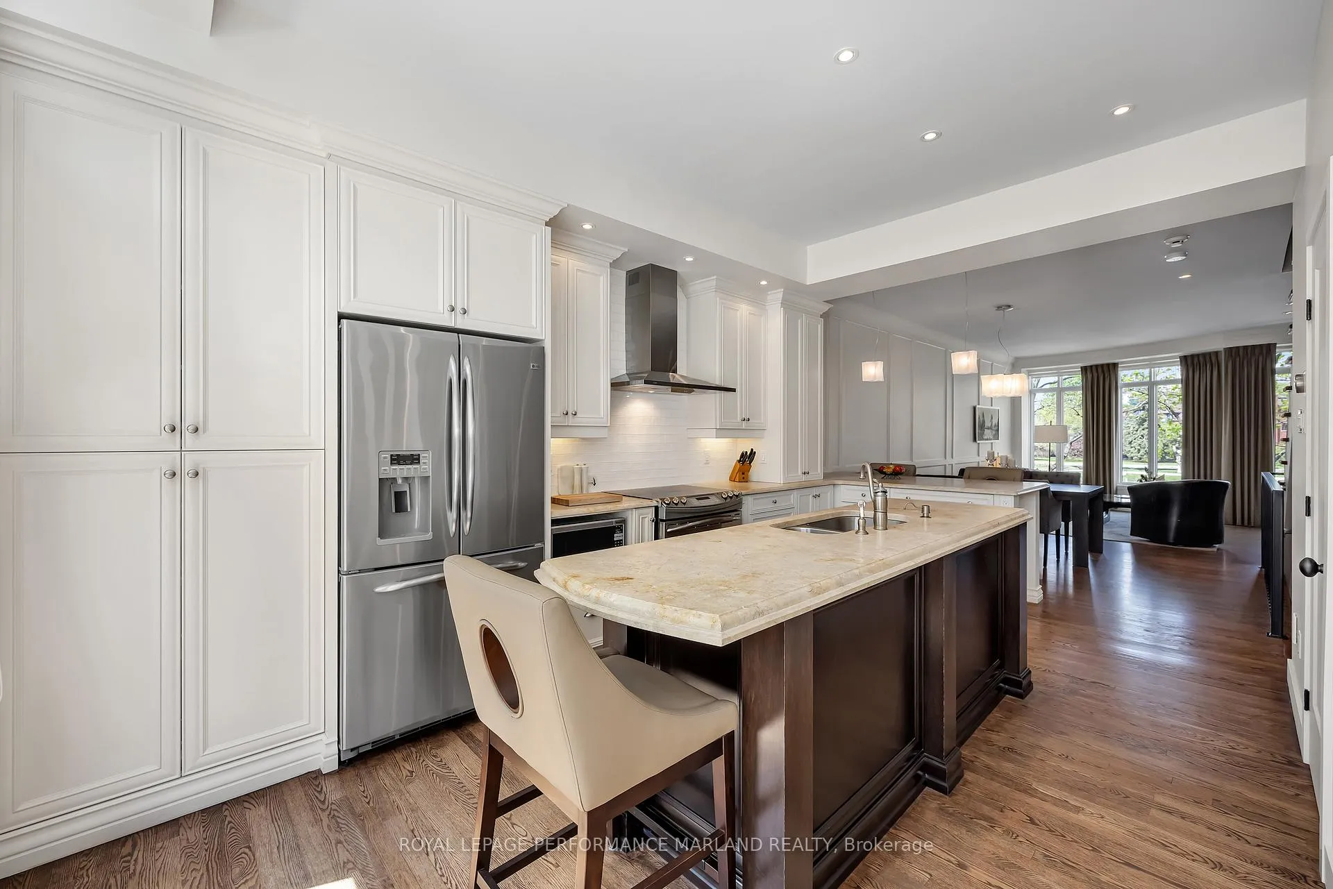 Photo 12 of 71 Echo Drive, Ottawa, Ottawa East — HOMEH