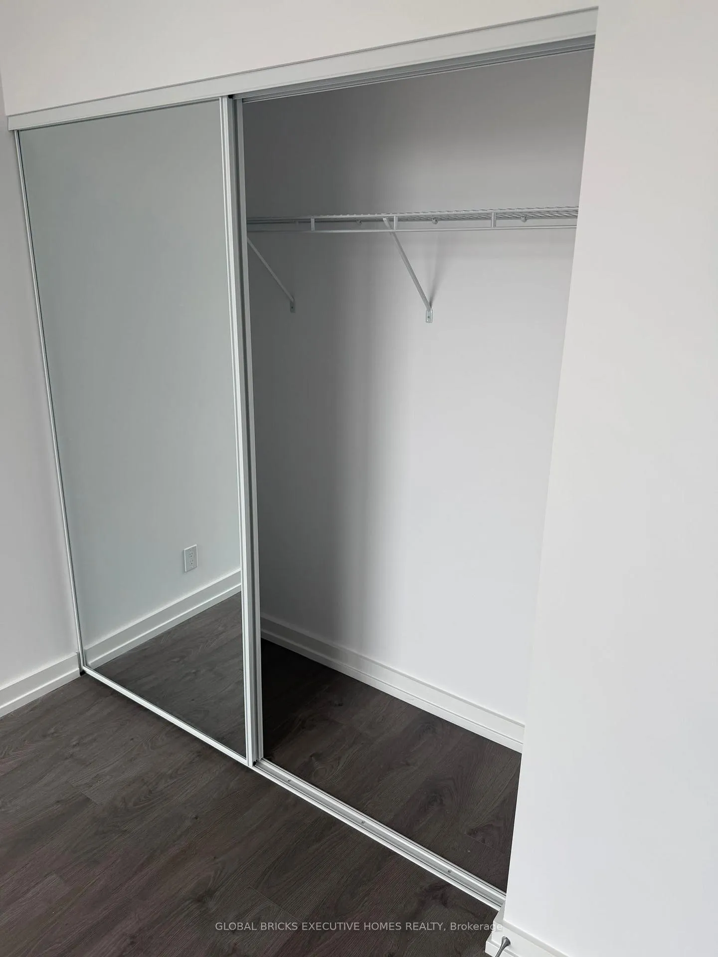 Photo 10 of Unit 1703, 75 James Street S, Hamilton, Corktown — HOMEH