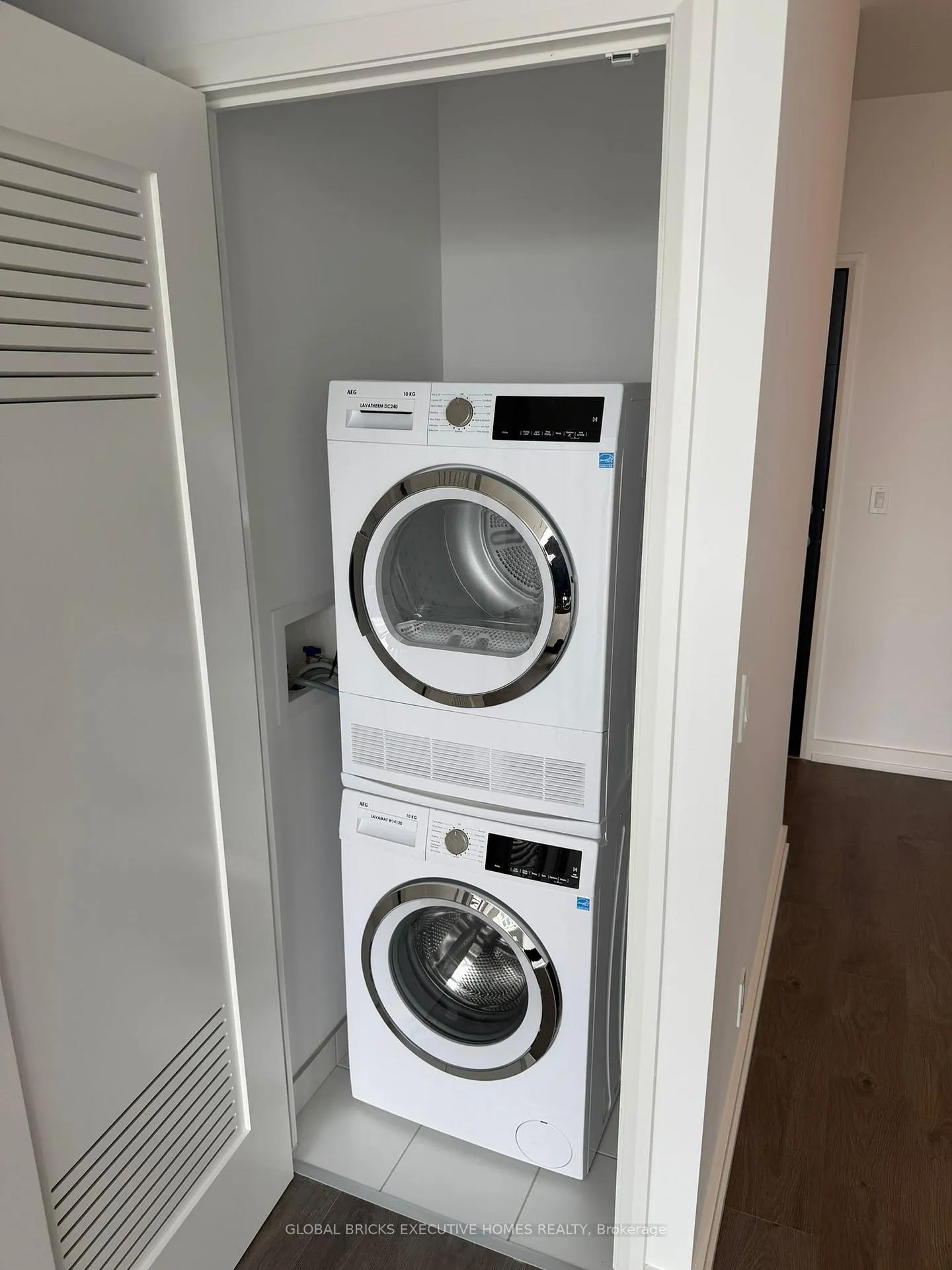 Photo 12 of Unit 1703, 75 James Street S, Hamilton, Corktown — HOMEH