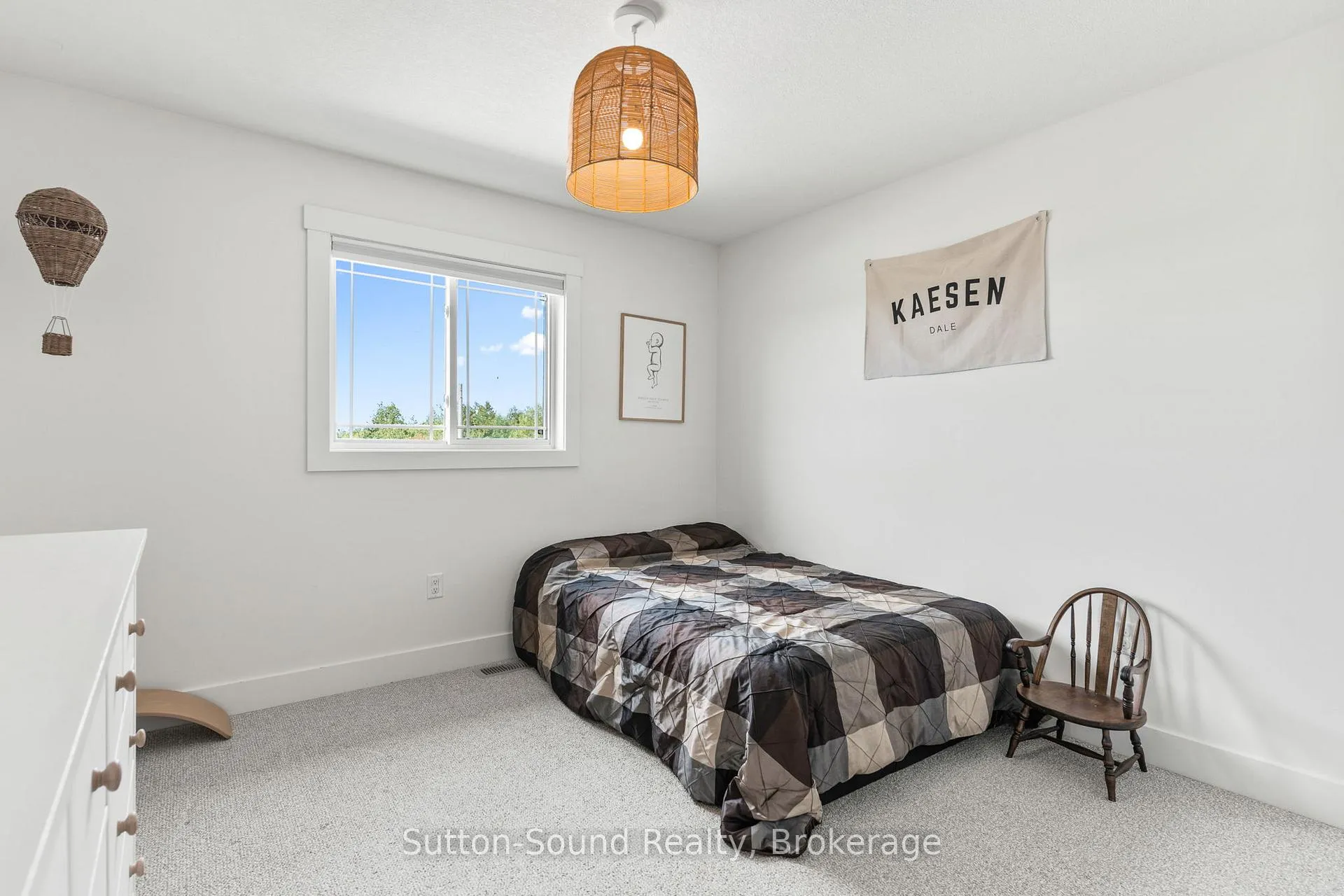 Photo 24 of 111 Donway Drive, Chatsworth — HOMEH