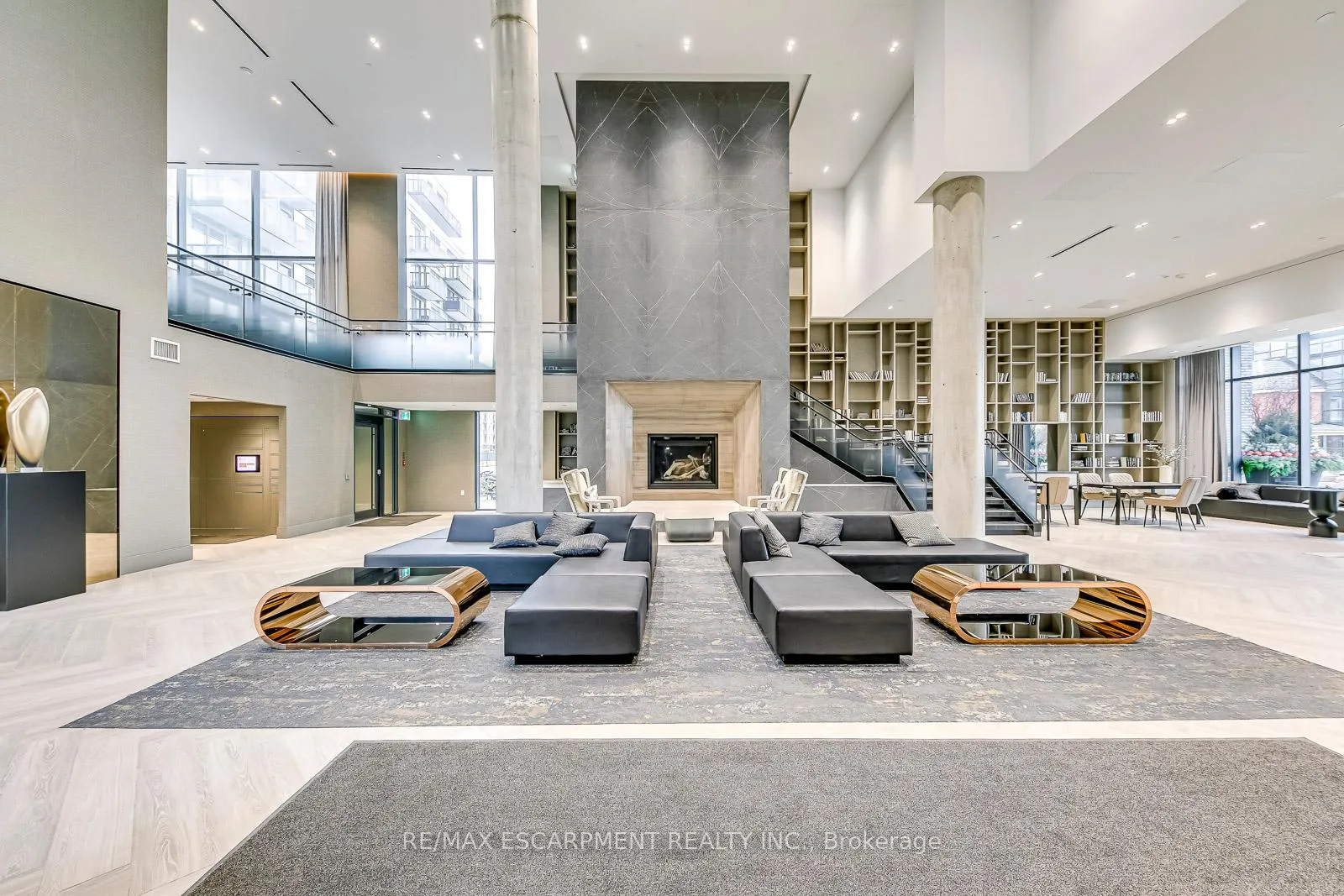 Photo 3 of Unit 112, 2450 Old Bronte Road, Oakville, Westmount — HOMEH