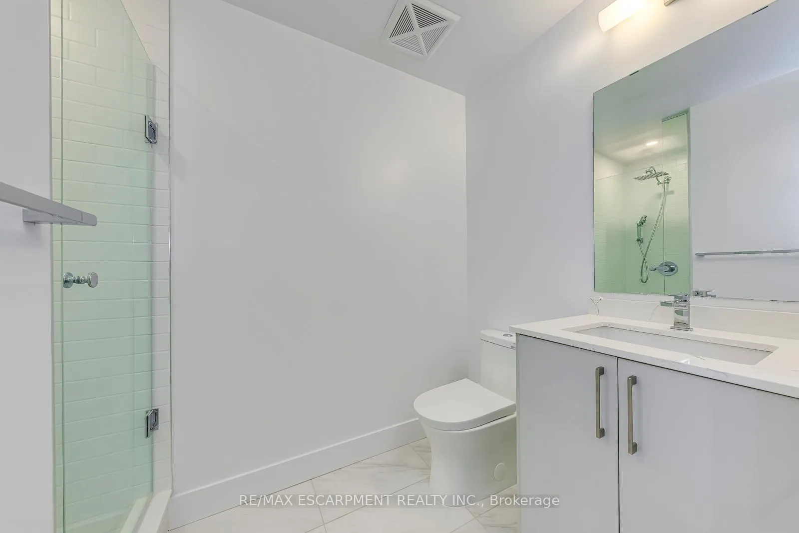 Photo 10 of Unit 112, 2450 Old Bronte Road, Oakville, Westmount — HOMEH