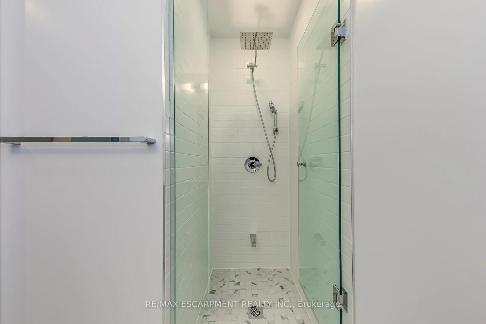 Photo 11 of Unit 112, 2450 Old Bronte Road, Oakville, Westmount — HOMEH