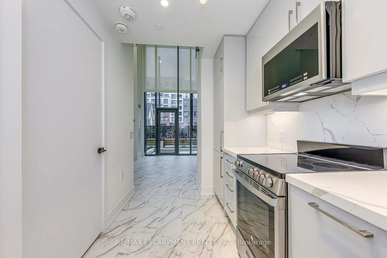 Photo 13 of Unit 112, 2450 Old Bronte Road, Oakville, Westmount — HOMEH