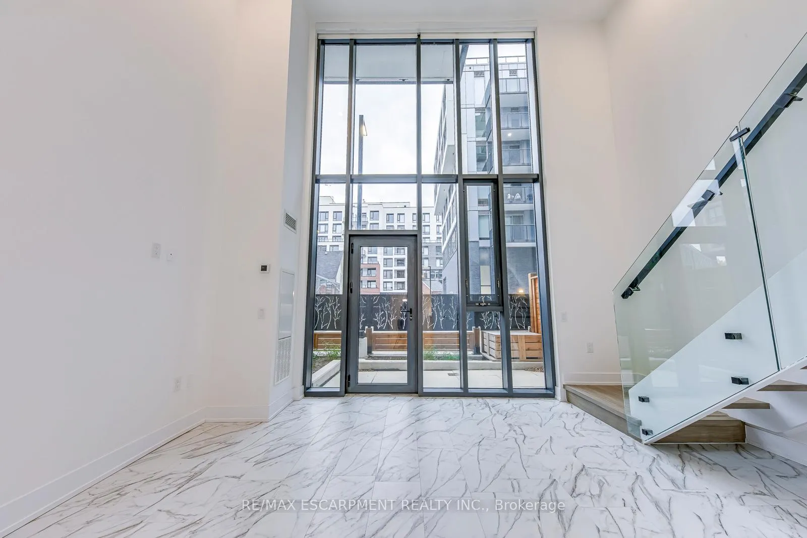 Photo 15 of Unit 112, 2450 Old Bronte Road, Oakville, Westmount — HOMEH