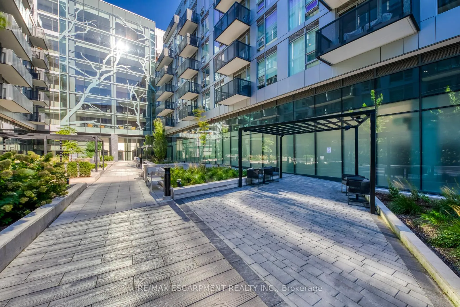 Photo 41 of Unit 112, 2450 Old Bronte Road, Oakville, Westmount — HOMEH
