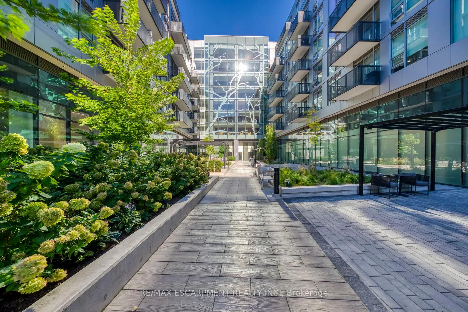Photo 42 of Unit 112, 2450 Old Bronte Road, Oakville, Westmount — HOMEH