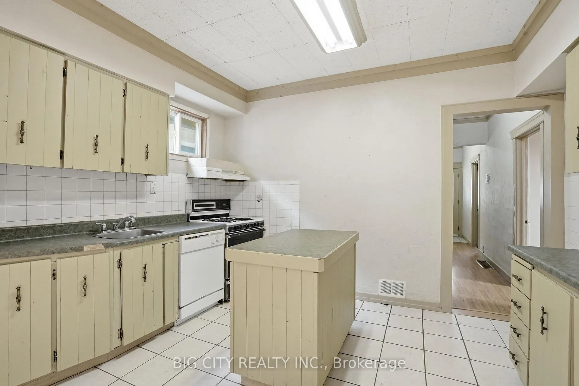 Photo 14 of 56 Holmes Avenue, Hamilton, Ainslie Wood — HOMEH