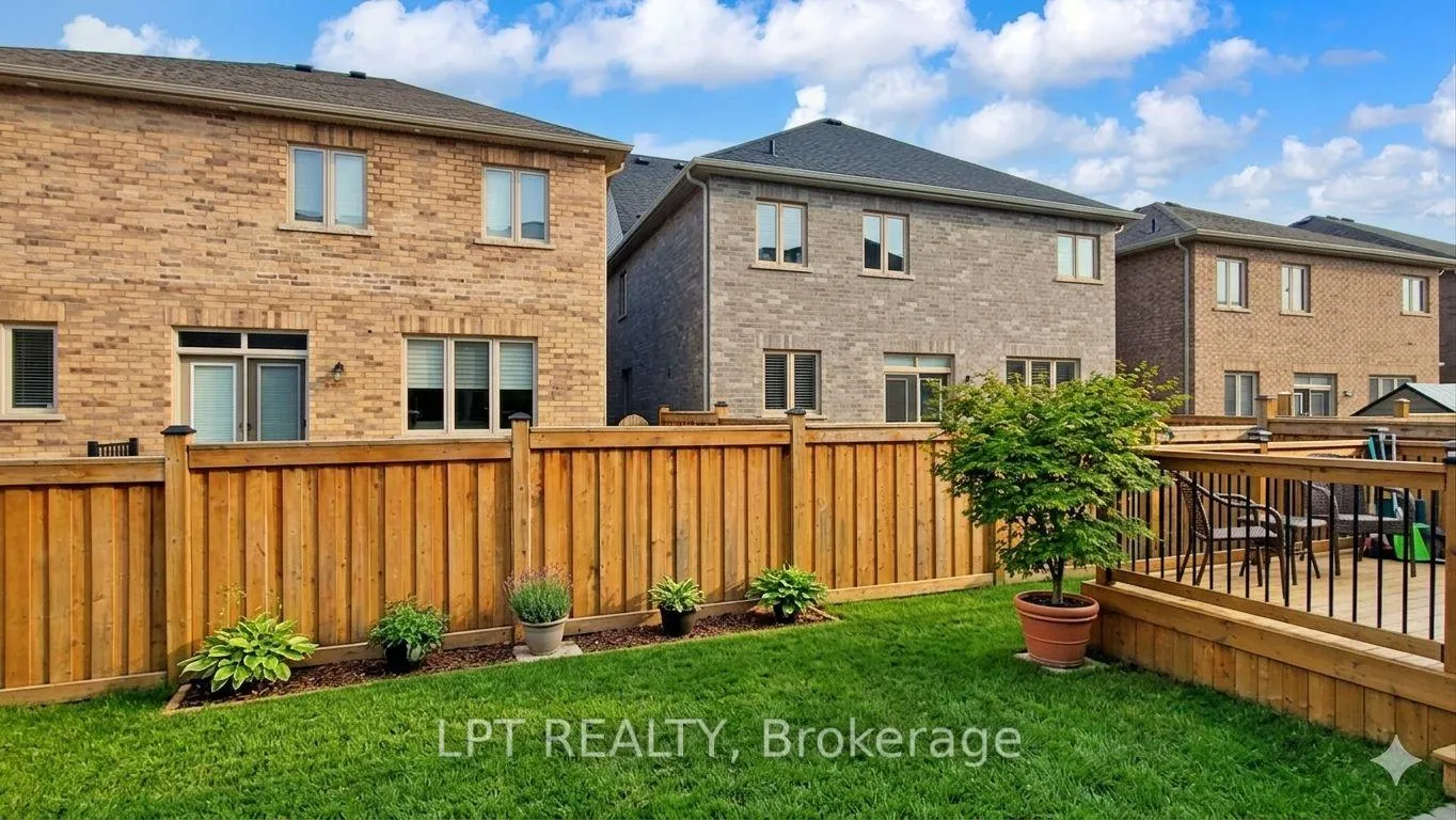 Photo 10 of 162 Agava Street, Brampton, Northwest Brampton — HOMEH