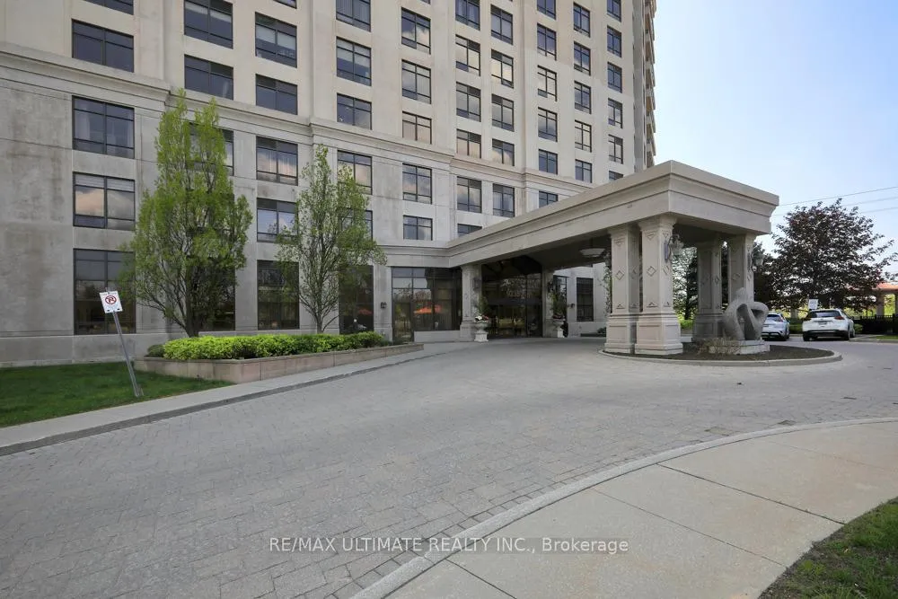 Photo 2 of Unit 407, 9235 Jane Street, Vaughan, Maple — HOMEH