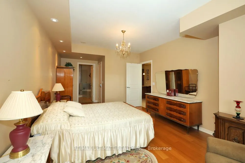 Photo 12 of Unit 407, 9235 Jane Street, Vaughan, Maple — HOMEH