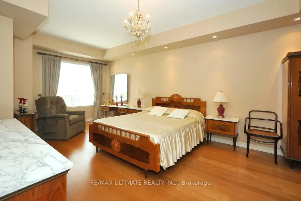 Photo 14 of Unit 407, 9235 Jane Street, Vaughan, Maple — HOMEH