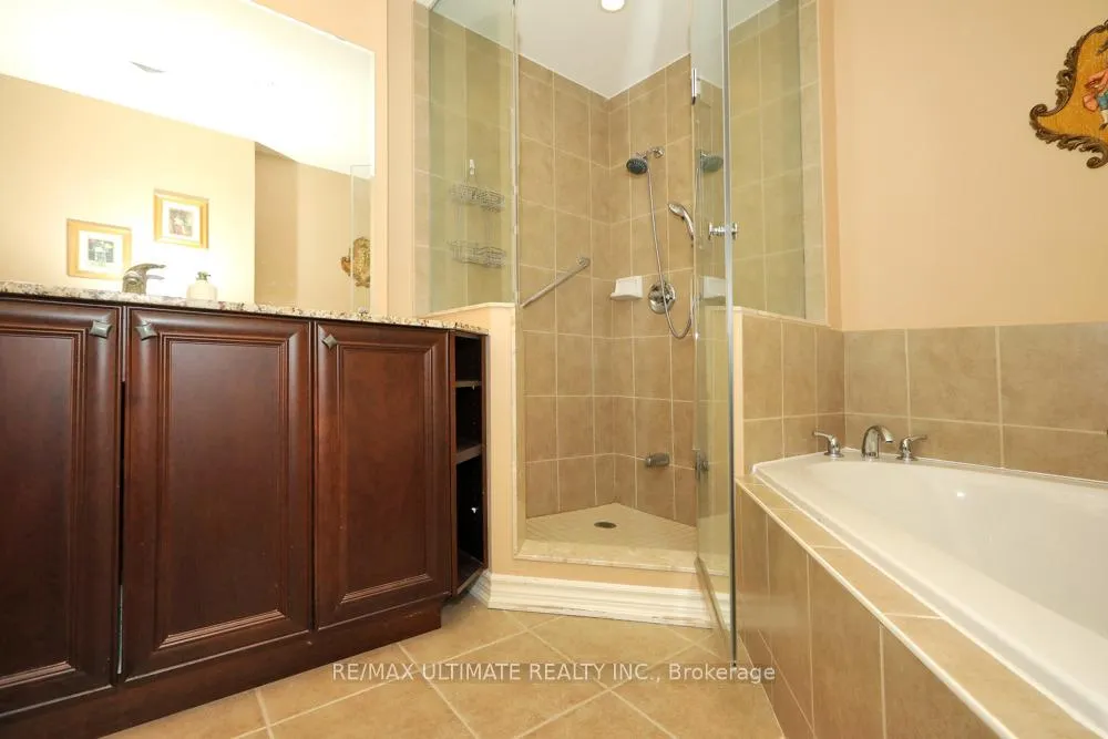 Photo 16 of Unit 407, 9235 Jane Street, Vaughan, Maple — HOMEH