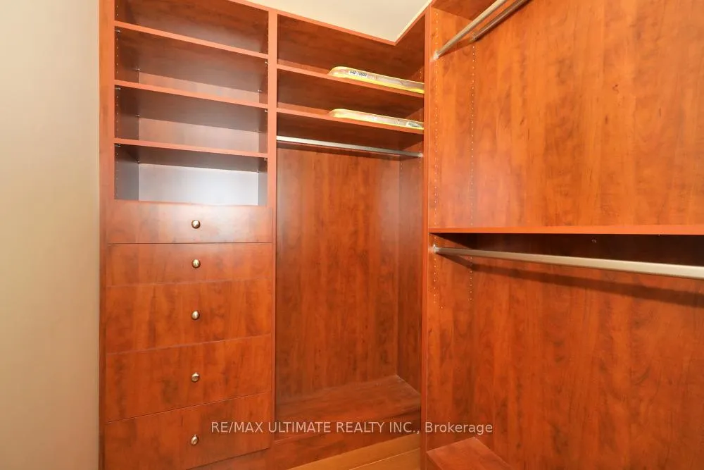 Photo 17 of Unit 407, 9235 Jane Street, Vaughan, Maple — HOMEH