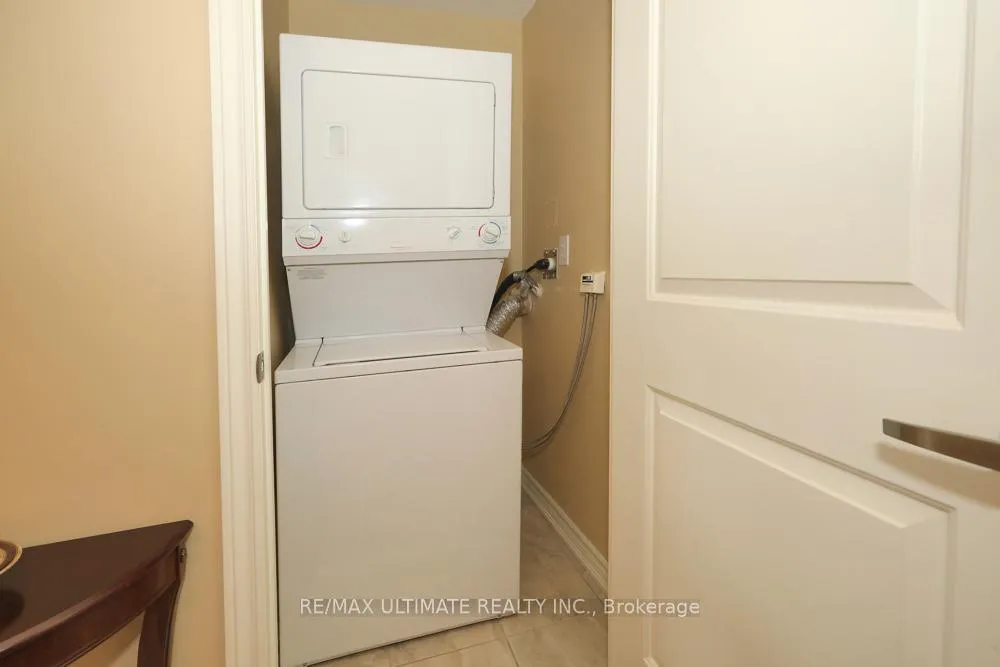 Photo 24 of Unit 407, 9235 Jane Street, Vaughan, Maple — HOMEH