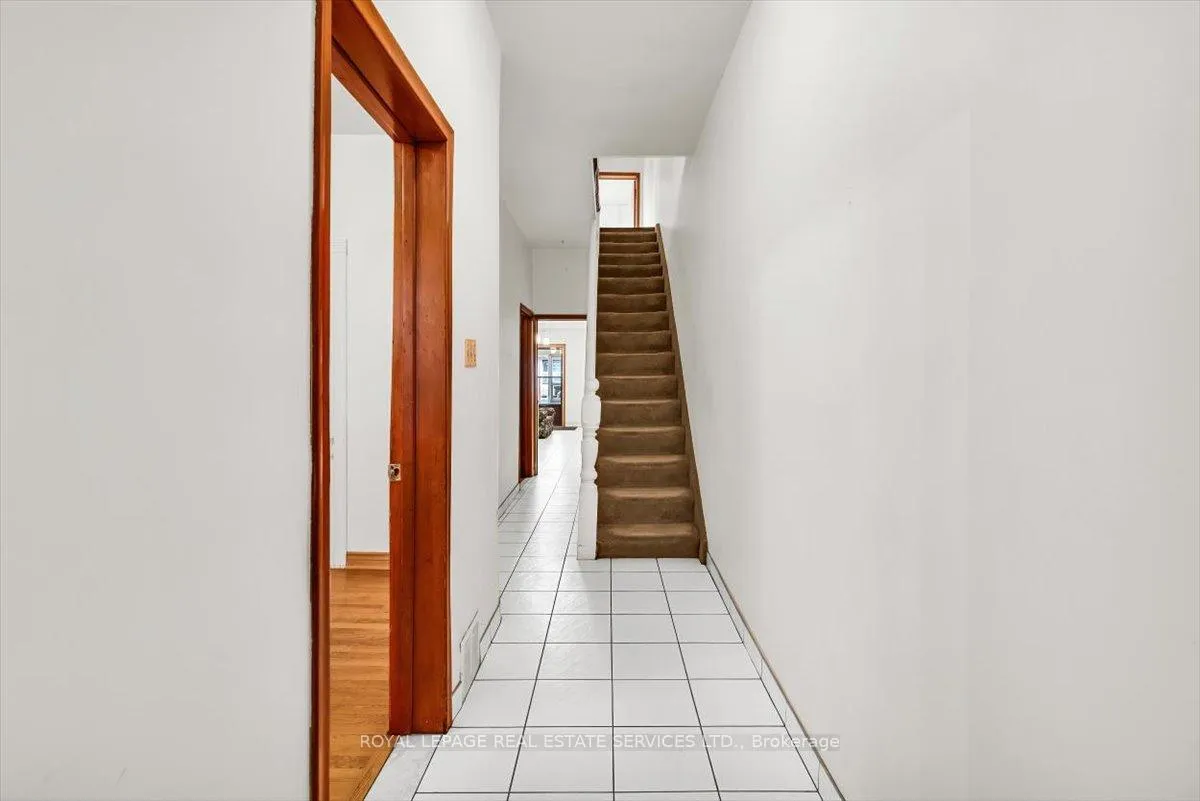 Photo 1 of 215 Clinton Street, Toronto, Palmerston-Little Italy — HOMEH